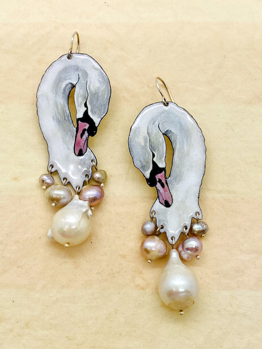 Pearl Swan Head Earrings